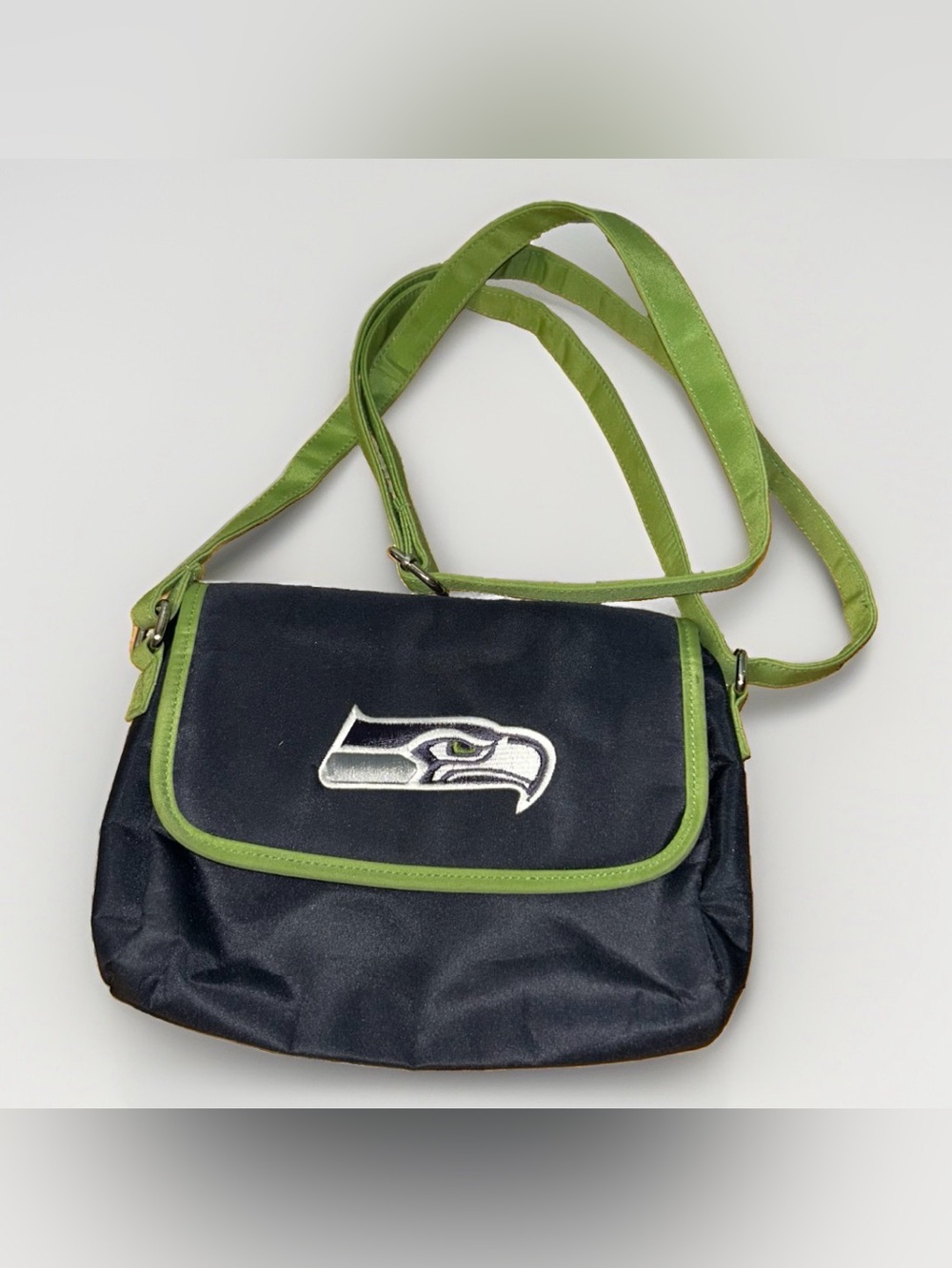Charm 14 Seattle Seahawks Mini Crossbody Purse Bag licensed NFL 9x6